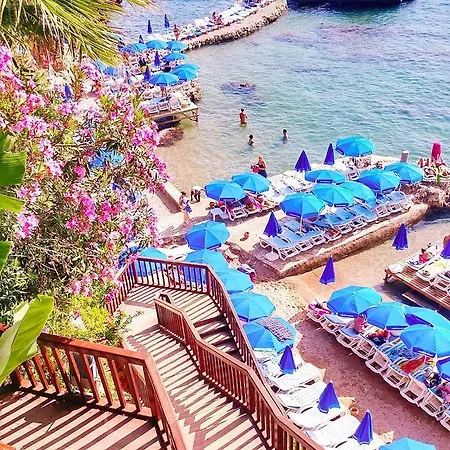 アパート Modern & Cozy Apartment In Antalya City / Wifi + Pool