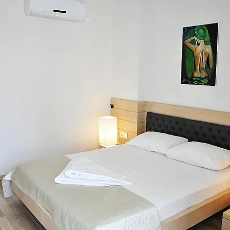 Modern & Cozy Apartment In Antalya City / Wifi + Pool Daire