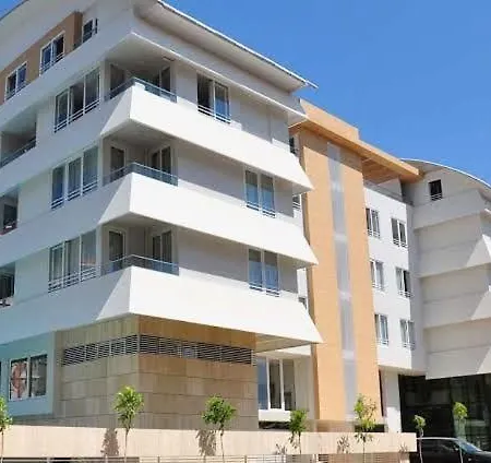 Modern & Cozy Apartment In Antalya City / Wifi + Pool Daire
